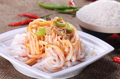 涼皮先生加盟品牌作為餐飲行業(yè)的翹楚,歡迎白領創(chuàng)業(yè)來加入