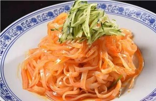 幾個小招式讓這家涼皮店一天賣兩百多碗